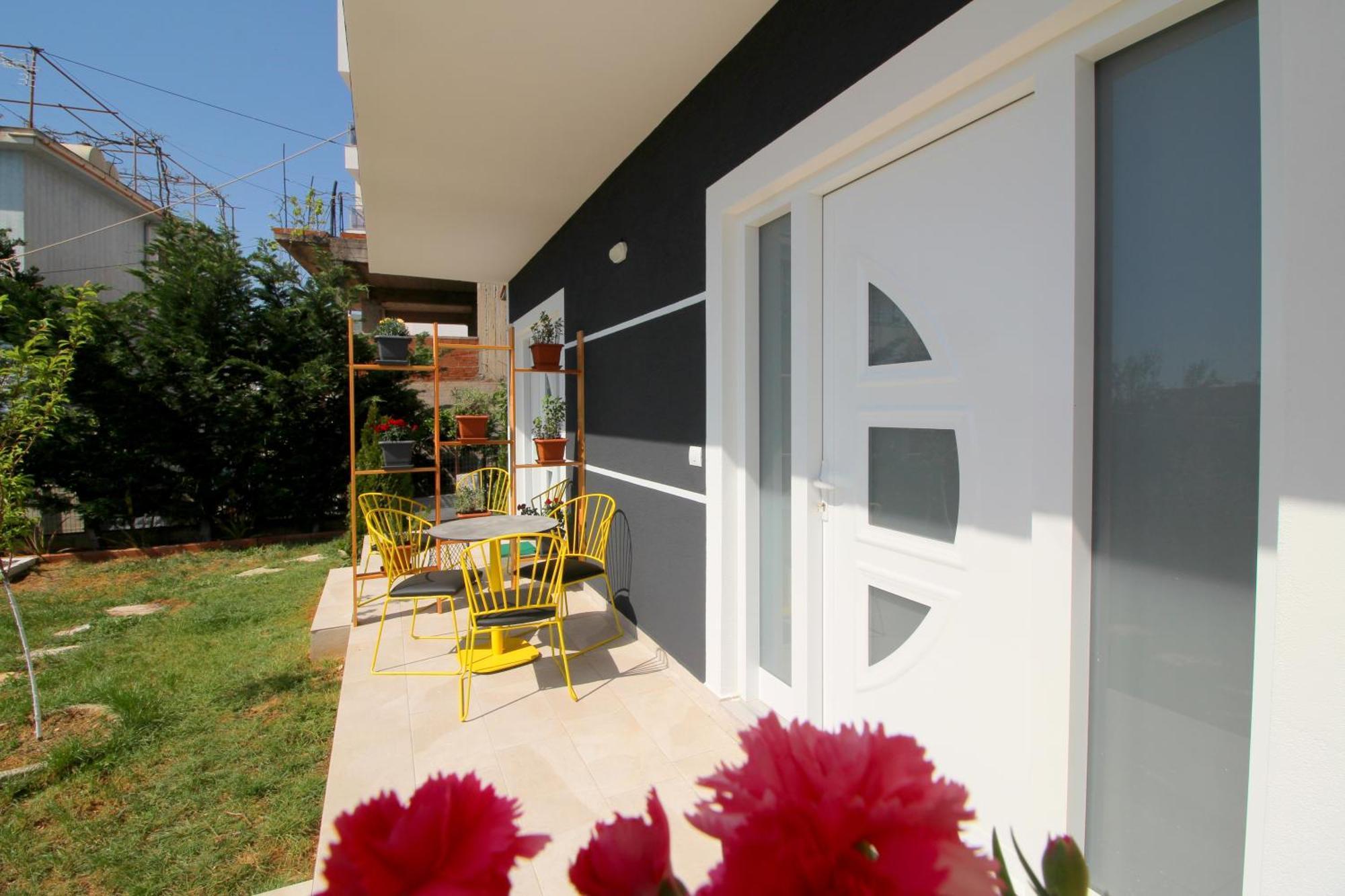 Alis Apartments Sarande Bagian luar foto