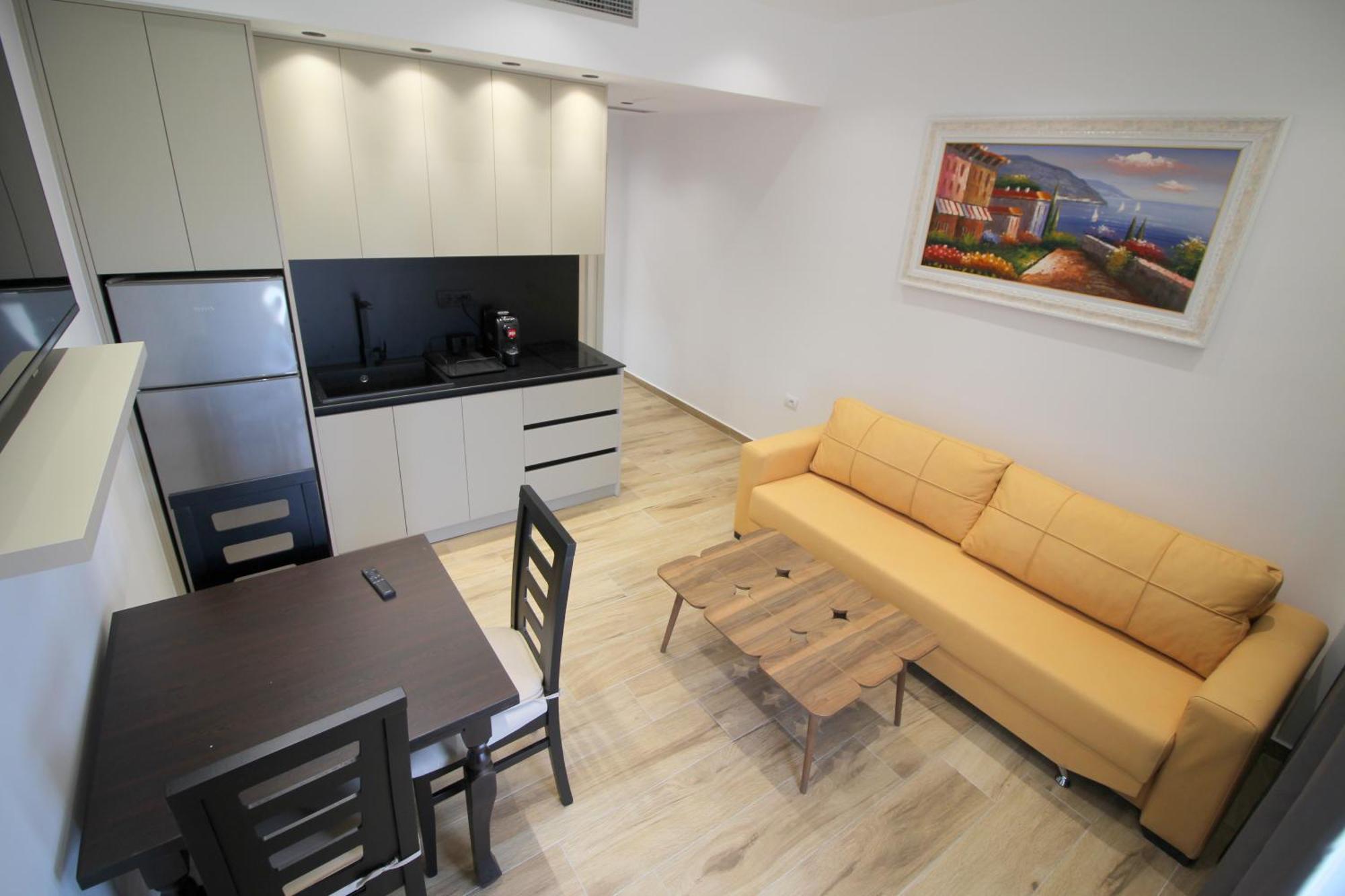 Alis Apartments Sarande Bagian luar foto